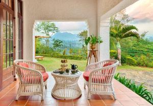 Mandira Dickoya by HPL