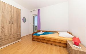 Nice Apartment In Kastel Sucurac