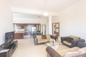 Protaras Holiday Villa Pa7 Private 7 Bedroom villa