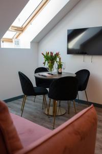 M8 Stylish One-Bedroom Apartment