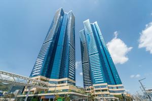 Le Collective Busan station