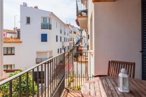 BN-5 Calella de Palafrugell 4 Pax