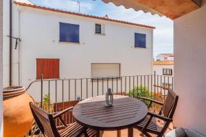 BN-5 Calella de Palafrugell 4 Pax