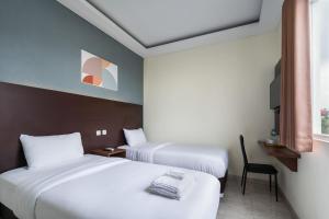 Cove West Inn Cihampelas