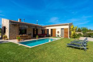 E320 Can Rotxet by Mallorca Villa Selection