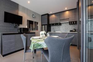 tropics Kamala Deluxe Pool View Apartment CTG P602