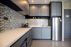 Citygate 1BR Pool View Condo B704