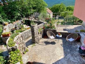 Flower House in Kozica