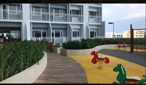 Breeze Residences - 1BR Unit with Balcony -Top Floor