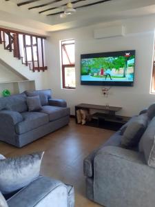 Lux Suites 3 Bedroom Sultan Palace Town House
