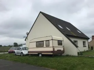 VINTAGE CARAVANE - Guemps