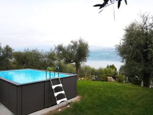 Ville in uliveto vista lago - VILLA LECCINO