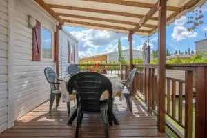 Mobil Home dans camping Frejus - 阿尔让河畔皮热