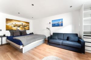 Modernes Basement-Studio mit Kingsize-Wasserbett und Walk-in Dus