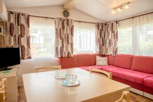 Appartements Mobil Home dans camping Frejus : photos des chambres