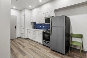 Two-Bedroom Apartment room in Seaport Suites