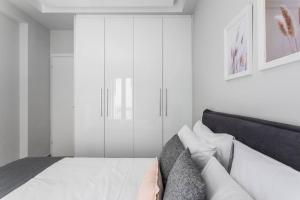 Sublime 1BR Apartment in Koukaki by UPSTREET