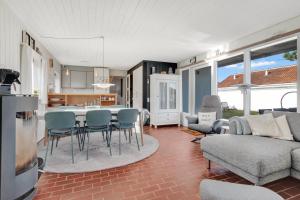 Beautiful Home In Pandrup With 2 Bedrooms And Wifi