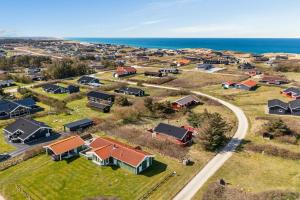 Lovely, Authentic Holiday Home 350 Meters From The Beach