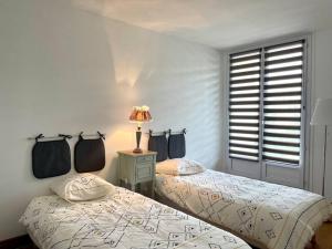 Appartements Suites Rive Gauche - Chilly Mazarin - Chez Helene : photos des chambres