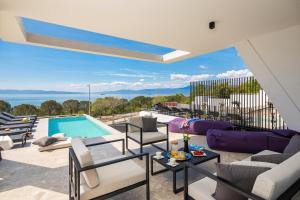 Luxury Villa Ander with Pool 