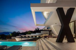 Luxury Villa Ander with Pool 