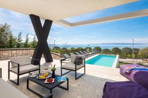 Luxury Villa Ander with Pool