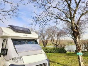 Campings Les Auzerals camping du lac : photos des chambres
