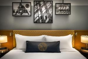 Standard King Room room in The Union Club Hotel at Purdue University Autograph Collection