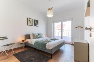 Vita Portucale ! Almada Balcony