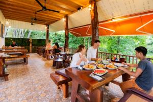 Khao Sok River Home Resort