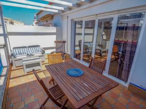 Barco Attic by Hello Homes Sitges