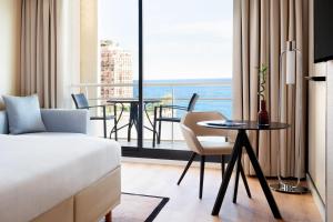 Hotels Riviera Marriott Hotel La Porte De Monaco : photos des chambres
