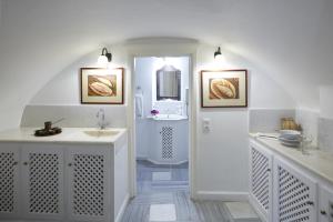 Cori Rigas Suites Santorini Greece