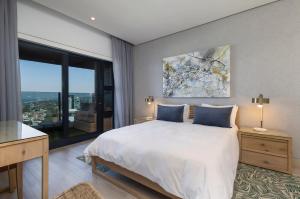 2209 Oceans Apartment - by Stay in Umhlanga