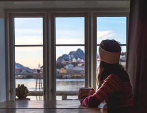 Two-Bedroom Superior Rorbu Cabin with Sea View room in Reine Rorbuer - by Classic Norway Hotels
