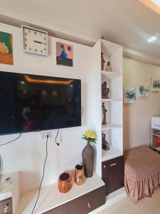 Italian Inspired Tropical-Themed Studio Condo