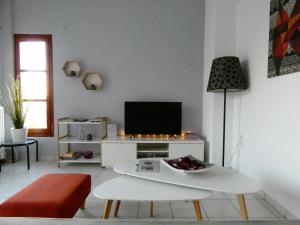 Mel Studio 1 (kalamaki)