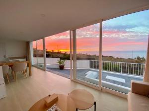 Casa Aura, Increíbles Vistas al Mar y Piscina Privada