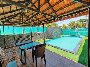 Gold Villa