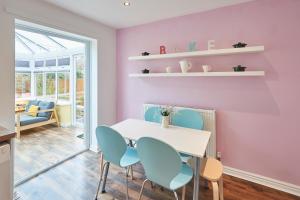 Host & Stay - Garden Cottage