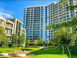 Menlyn Maine Trilogy Apartment 1221