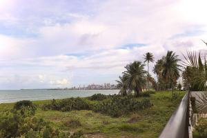 Mont Cristo #401 - Pé na Areia por Carpediem