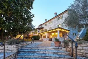 Casa Rustica Dva Baladura Apartments - Mrgani