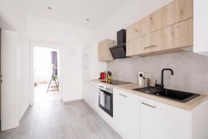 Charming Apartment near Center