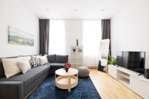 Charming Apartment near Center