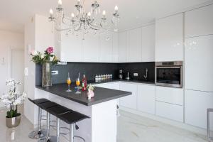 Apartment Summer Breeze Okrug Gornji