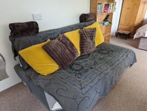 Bristol self-catering studio+kitchen+parking