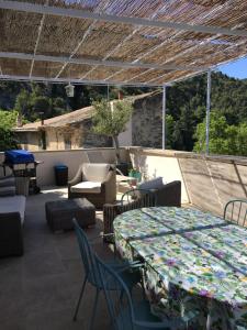 Maisons de vacances Maison climatisee avec grande terrasse plein ciel dans le Luberon : photos des chambres