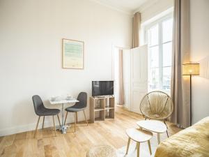 Appartements Ateliers Begand Studio 2 - Proximite Gare - Parking offert : photos des chambres